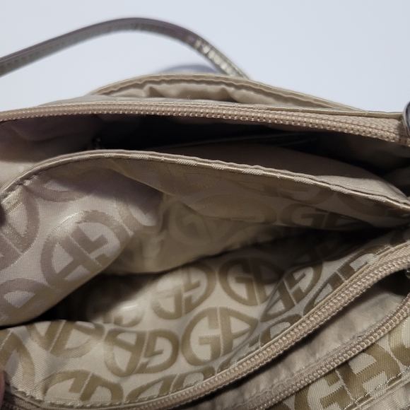 Gianni Bernini Crossbody/Wristlet Zip Top GB Logo Purse Gold Silver Hardware - Picture 15 of 16